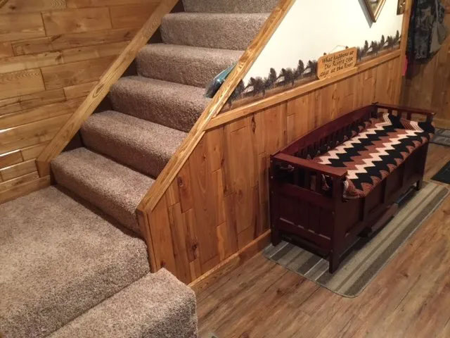 Stairway carpet installation